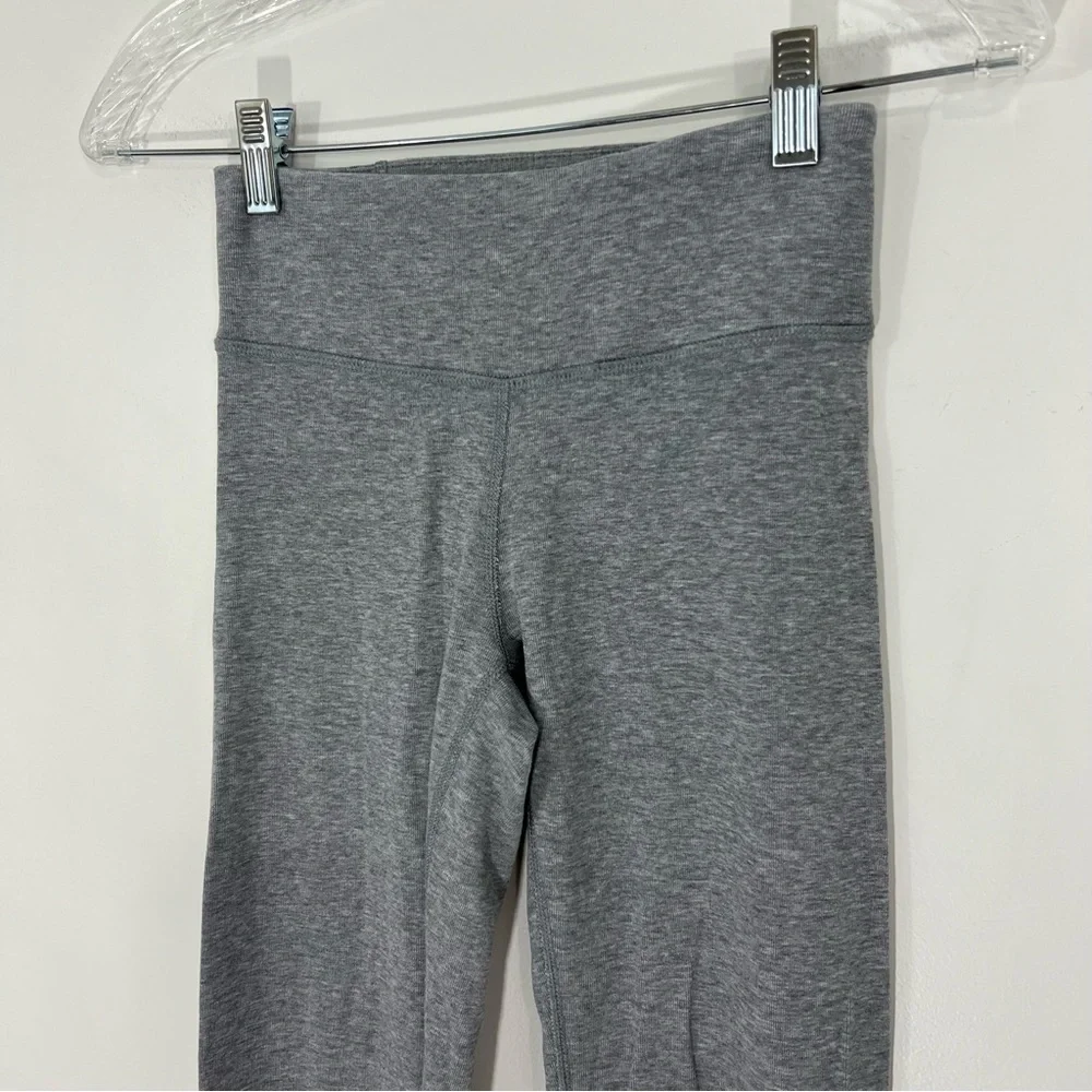 Lululemon Open Your Heart Pant in Heathered Medium Grey Size 2